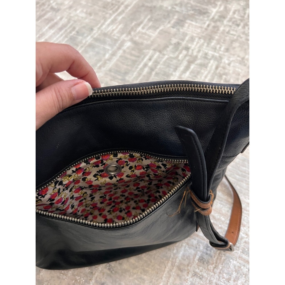 Vera Bradley Black Leather Crossbody Bag Floral Interior Everyday Purse - Picture 13 of 16
